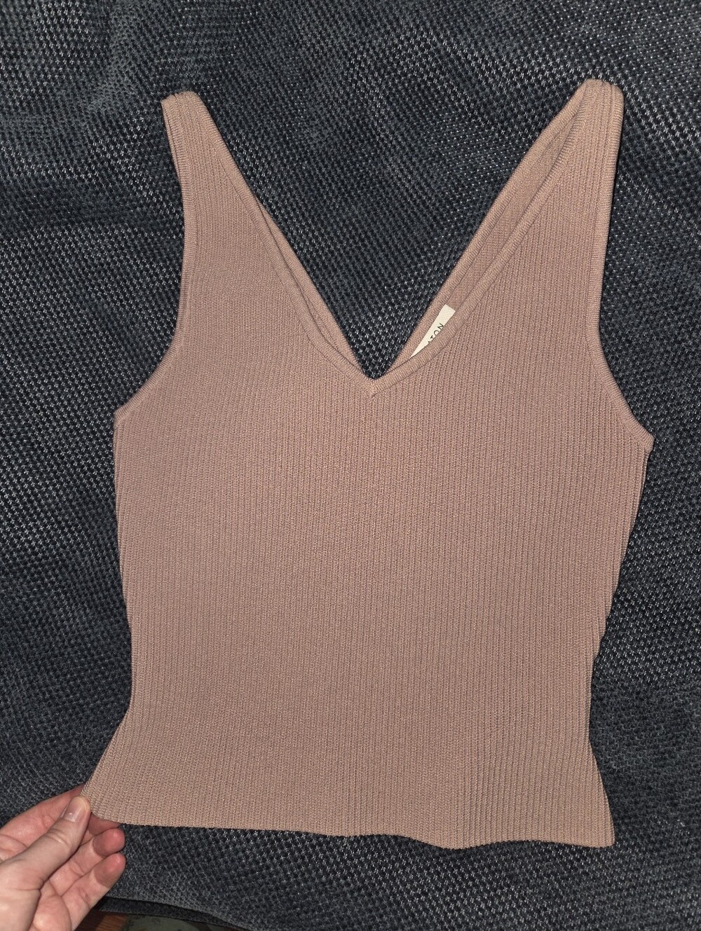 Babaton Scuplt Knit V-neck